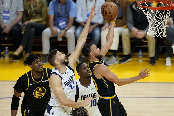 Golden State Warriors gana el título de la Conferencia Oeste esta temporada
